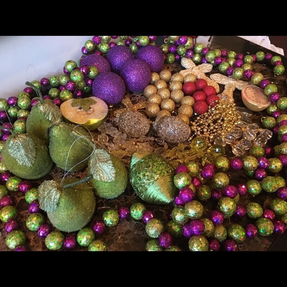 FIVE GREEN Crystal Frosted Pears!